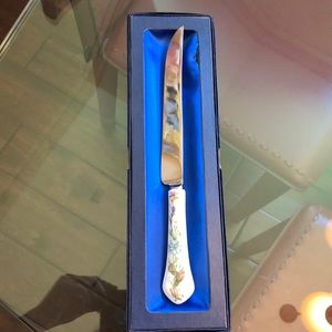 NWOT- Aynsley of England Decorative knife